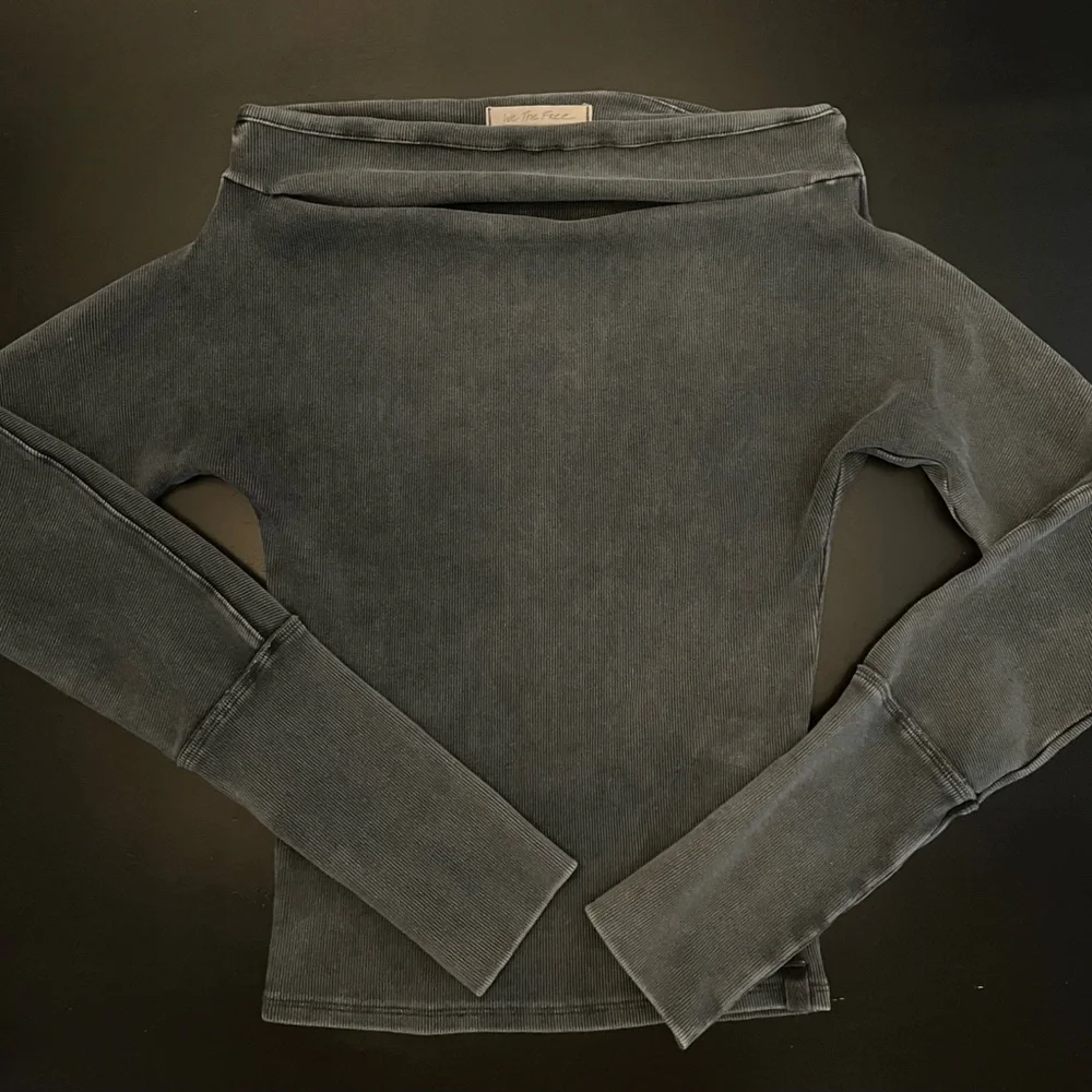 Free People Off-Shoulder Long Sleeve Top - Dark Gray - Picture 4 of 5